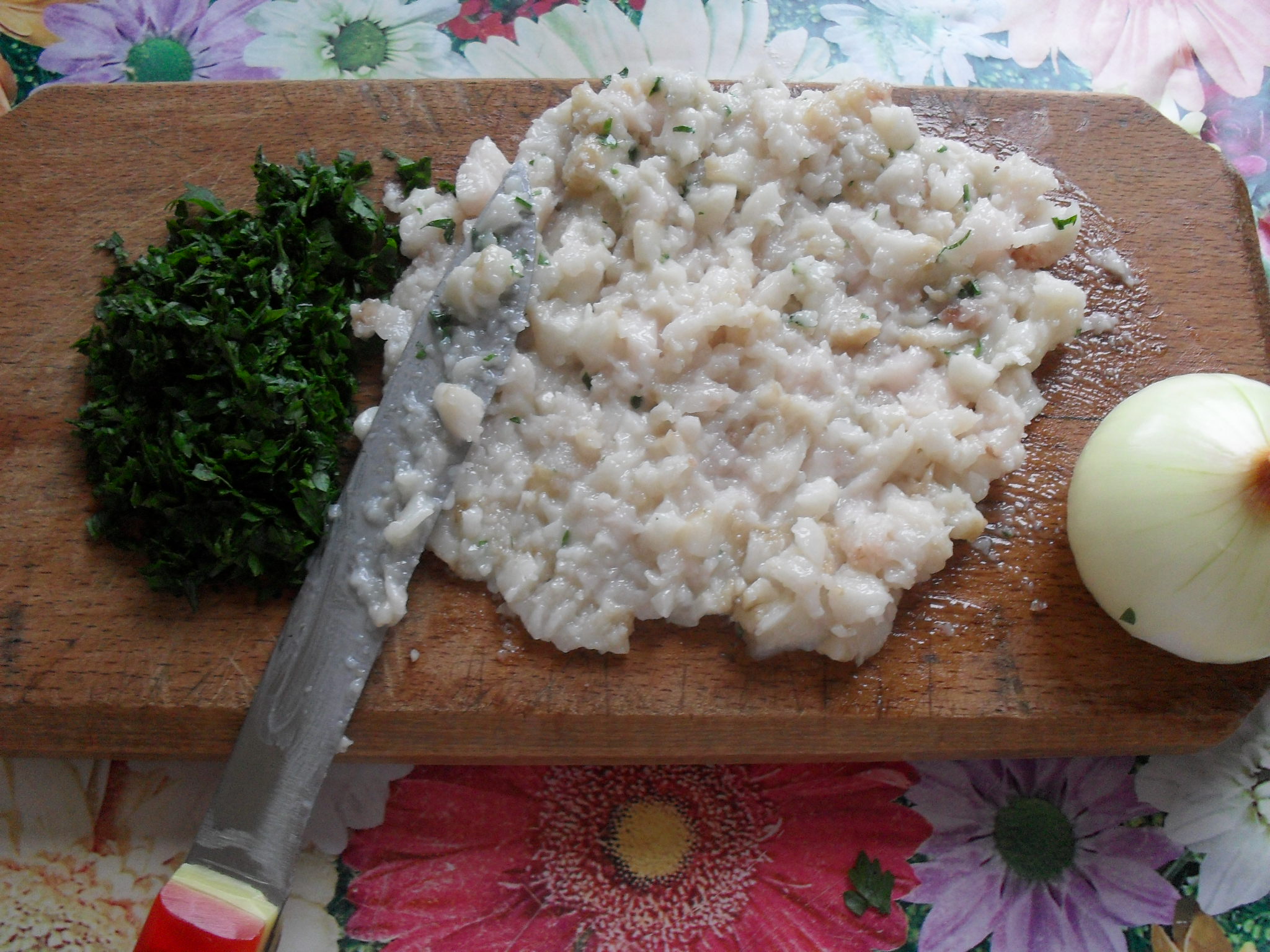 Chisatura sau pasta de slanina, ceapa si patrunjel