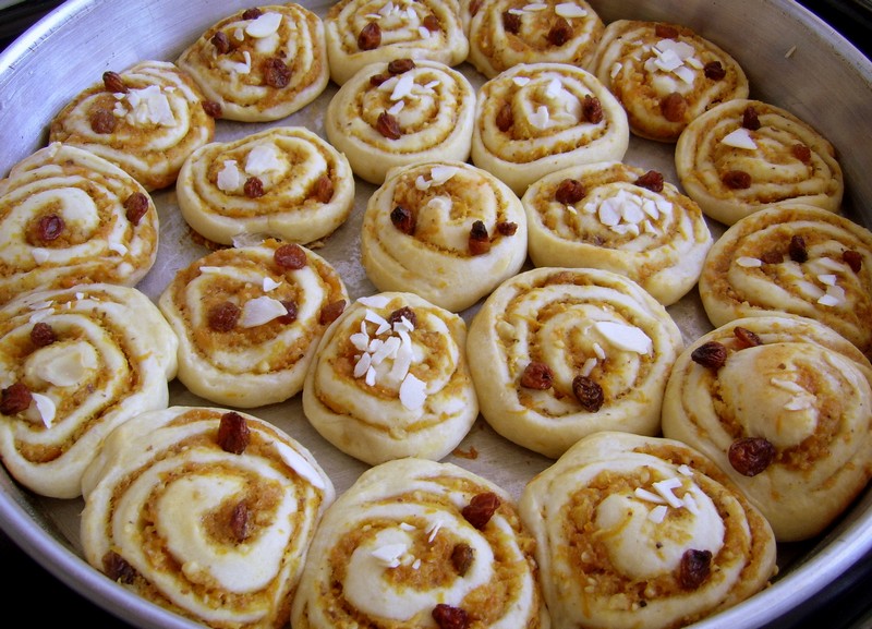 Pumpkin rolls