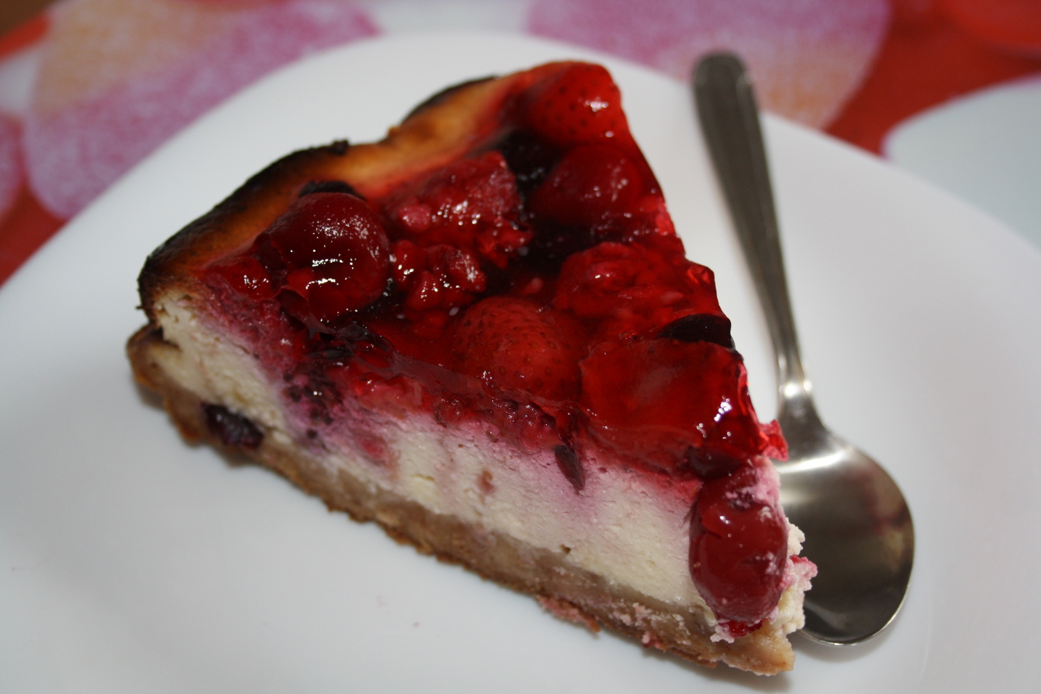 Cheesecake cu fructe de padure