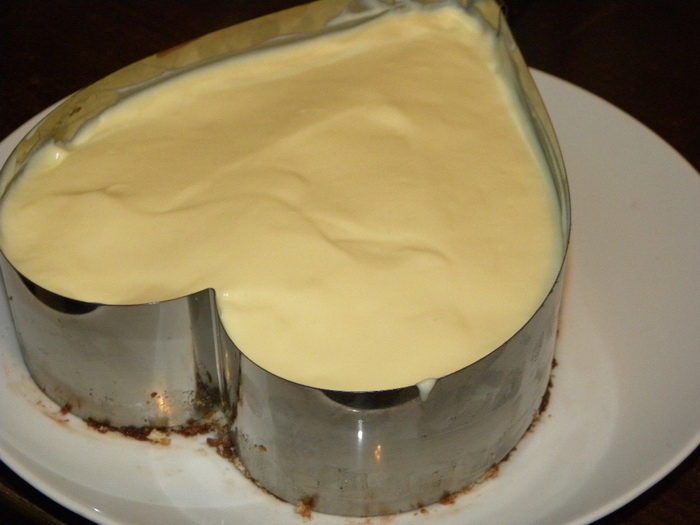 Tort mousse de ciocolata