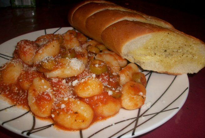 Gnocchi cu sos de masline si parmezan