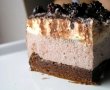 Tort cu mousse de ciocolata alba si mure-3