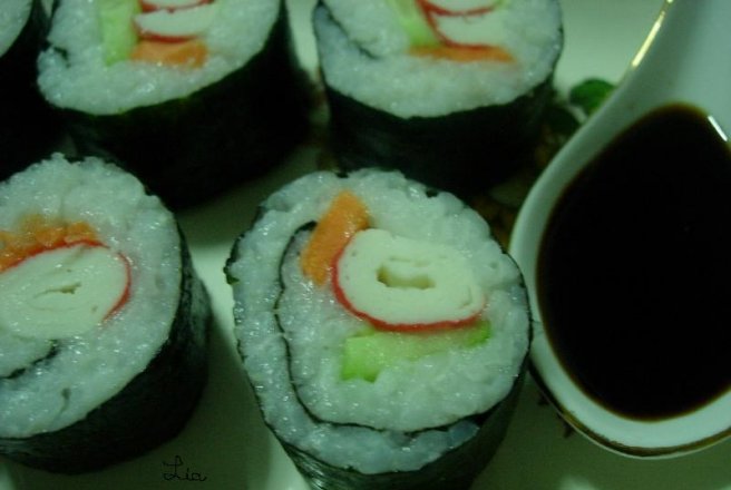 Sushi cu surimi