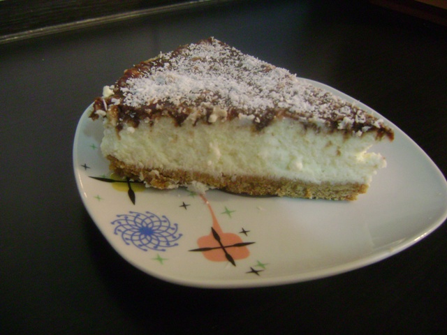 Coconut cheesecake