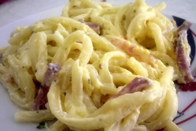 Spaghete carbonara, reţetă adaptata