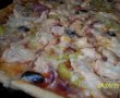 Pizza cu piept de pui-6