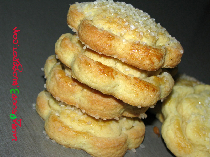 Biscuiti de vanilie crocanti