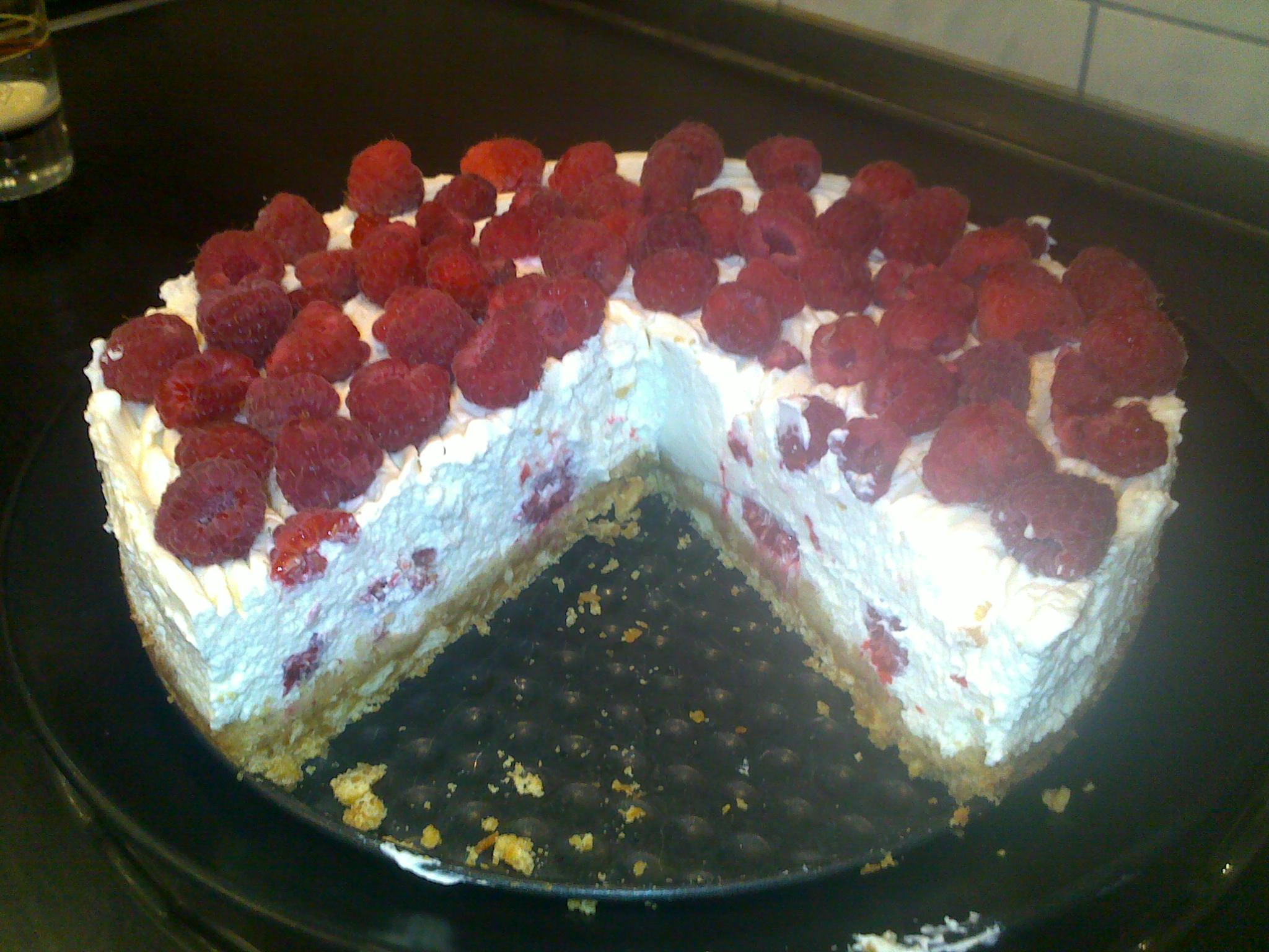 Tort cheesecake cu zmeura