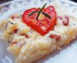 Pizza pe blat de foccacia-0