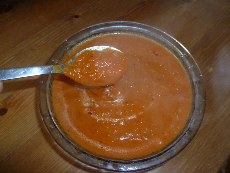 Salsa de ardei cu usturoi