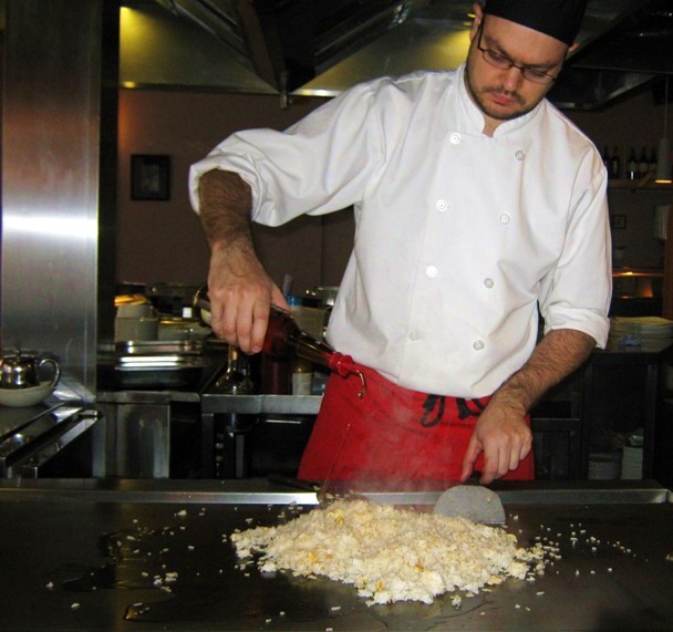 Orez prajit cu ou – varianta in stilul teppanyaki