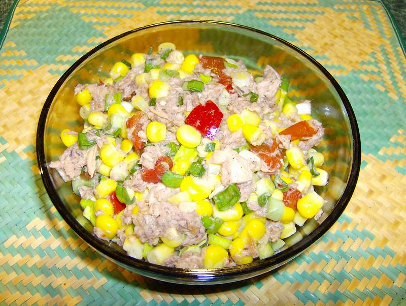 Salata de ton cu porumb