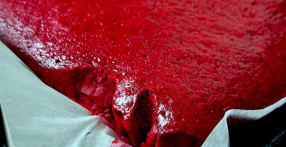 Tort Red Velvet Spirala cu crema ganache