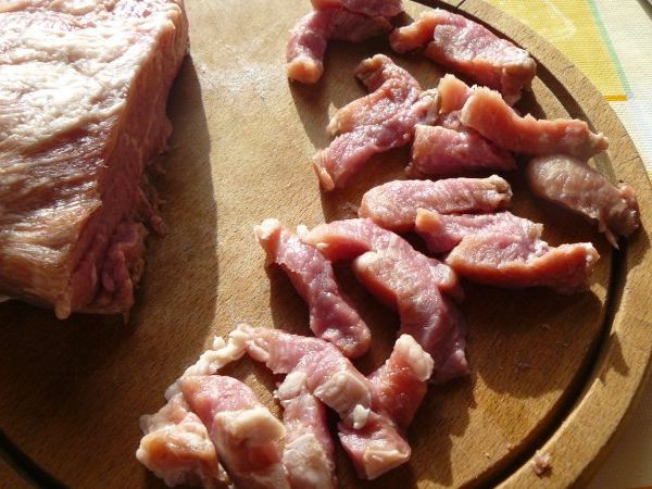 Carne de porc în sos caramel