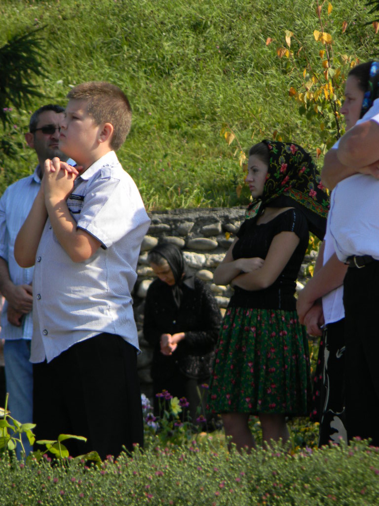 Maramures plai cu flori  - Manastirea Barsana