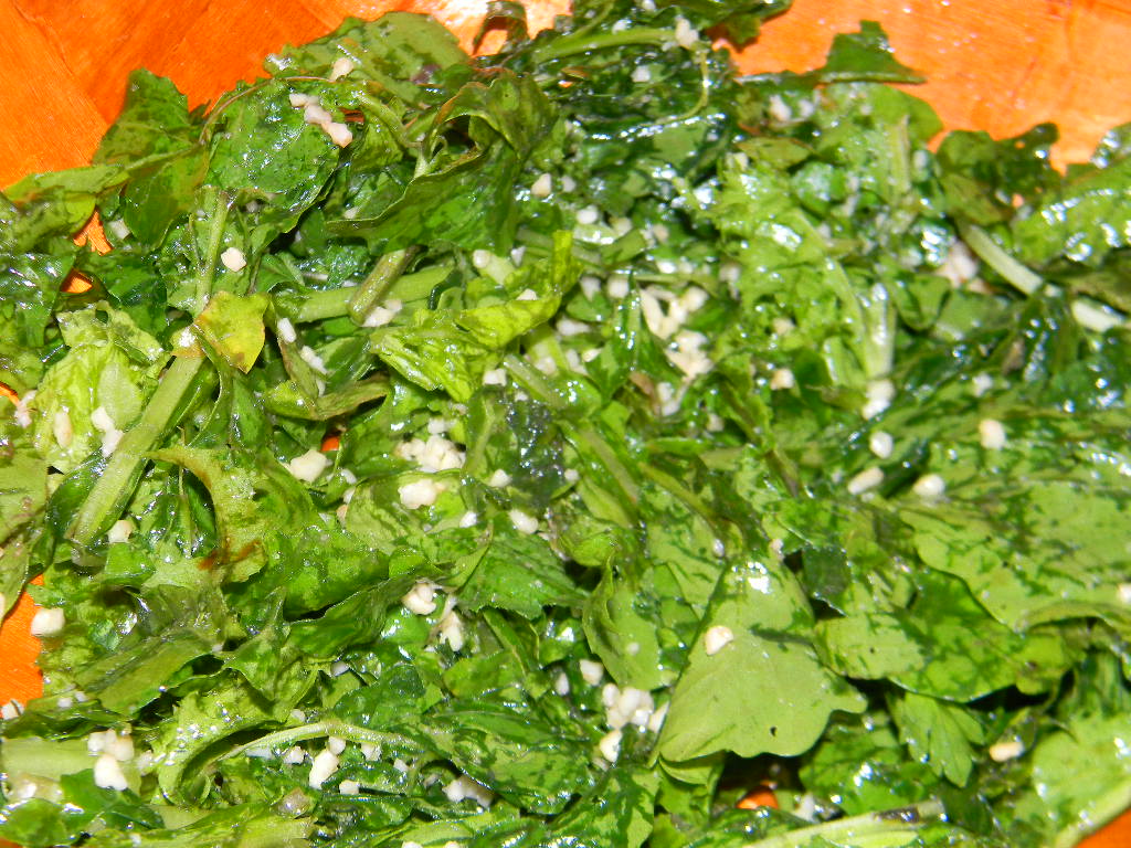 Salata de rucola cu capsuni si migdale