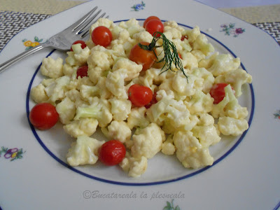 Salata de conopida cu rosii cherry