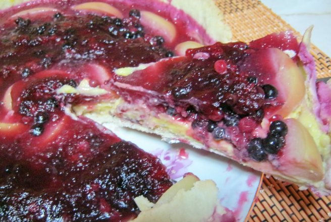 Tarta cu fructe de padure