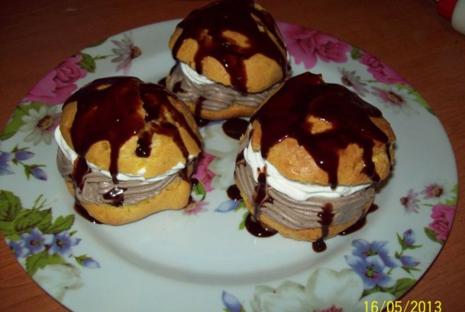 Choux a la creme