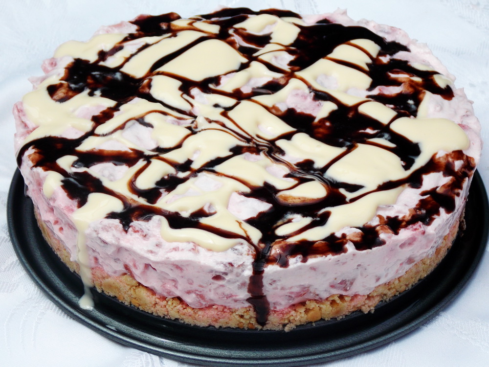 Cheesecake cu capsuni