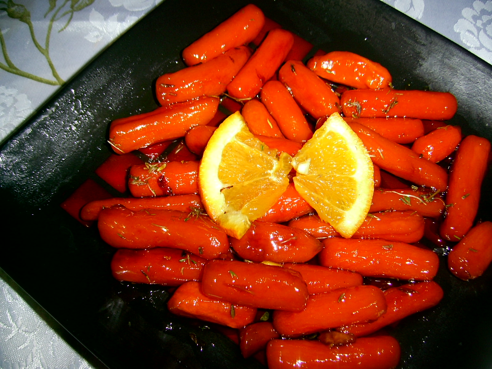 Baby carrot , caramelizati cu miere