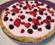 Tarta cu blat de biscuiti si fructe asortate-11