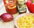 Spirale cu sos bolognese,salata mexicana si sos pesto-1