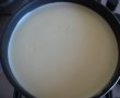 Crema de zahar ars pe pat de piscot-3