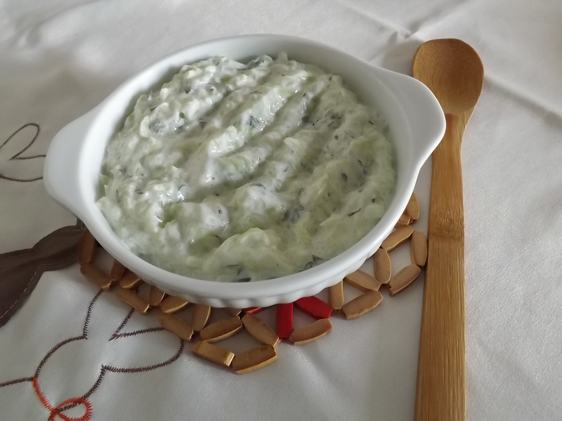 Salata de castraveti cu menta