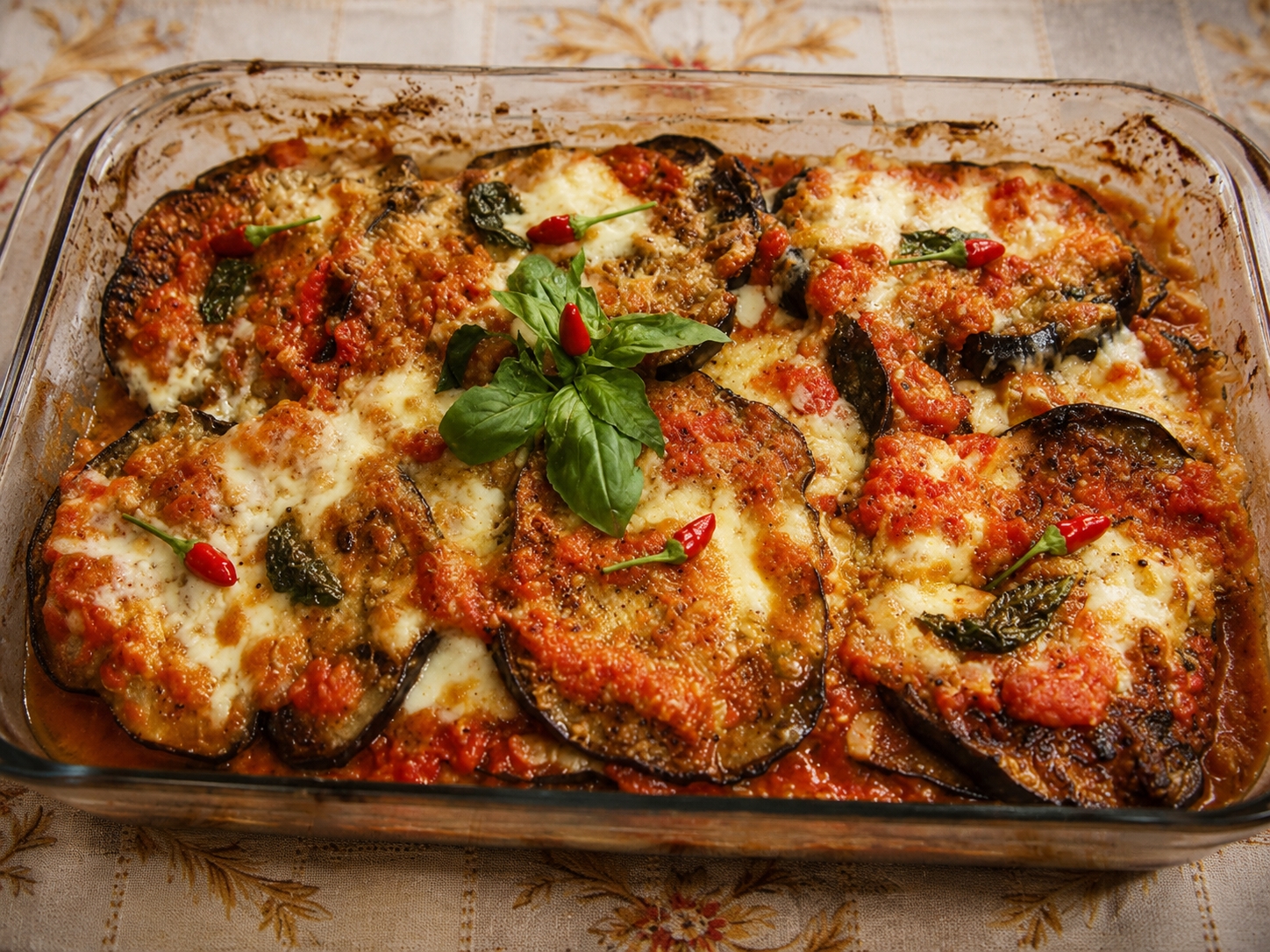 Vinete la cuptor cu mozzarella si cascaval