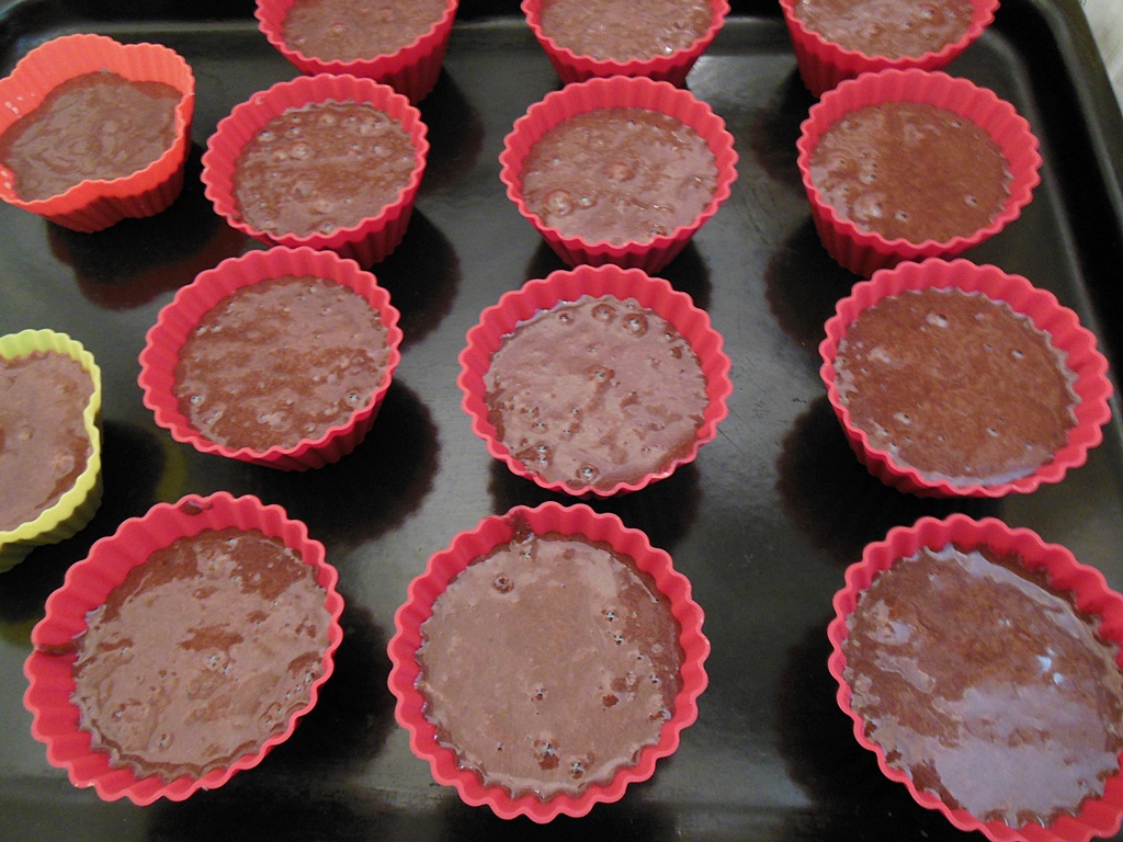 Muffins cu cacao si branza