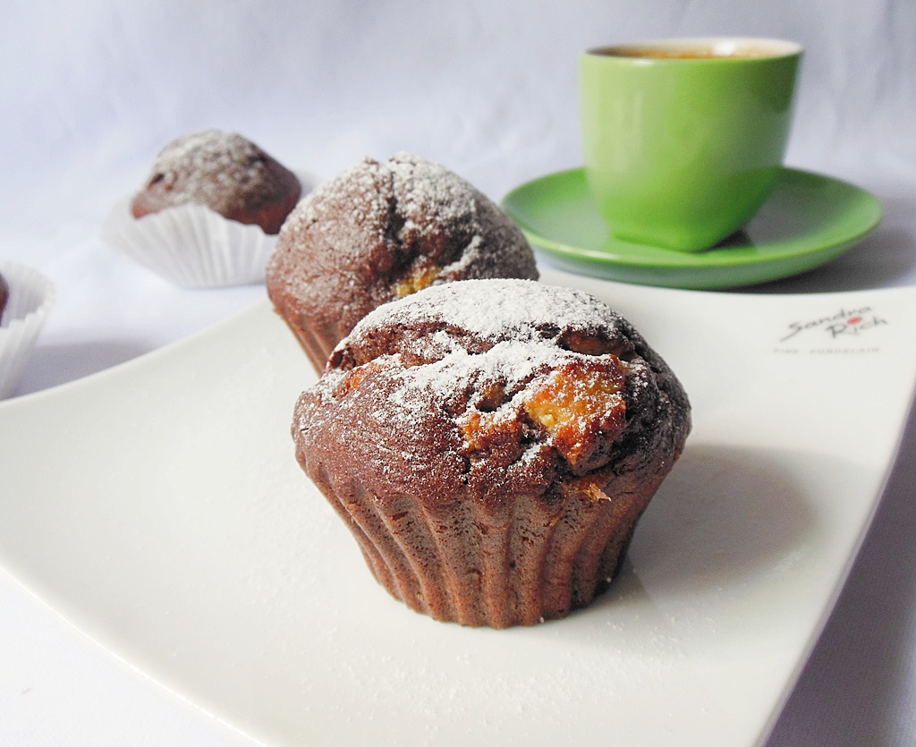 Muffins cu cacao si branza