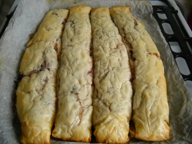 Strudel cu visine