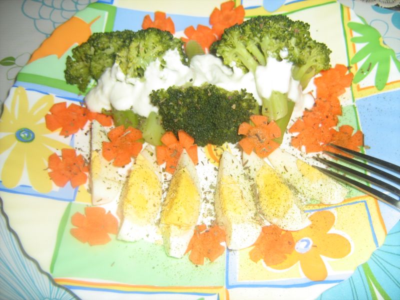 Salata de broccoli cu ou