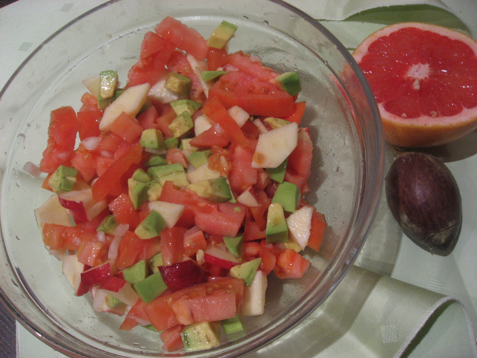 Salata de avocado cu grapefruit