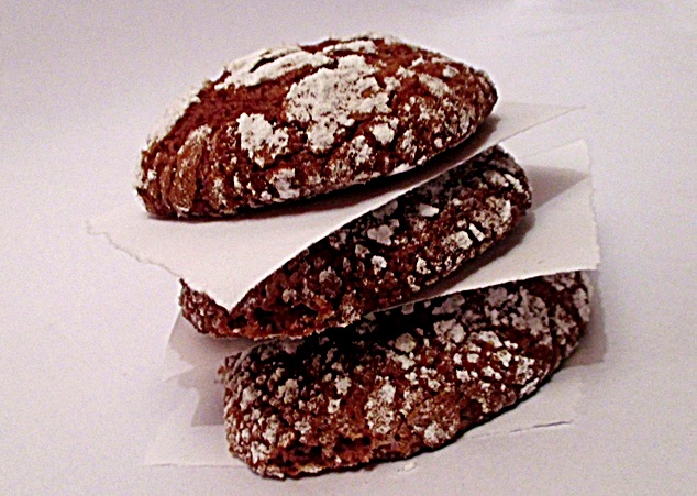 Chocolate crinkles