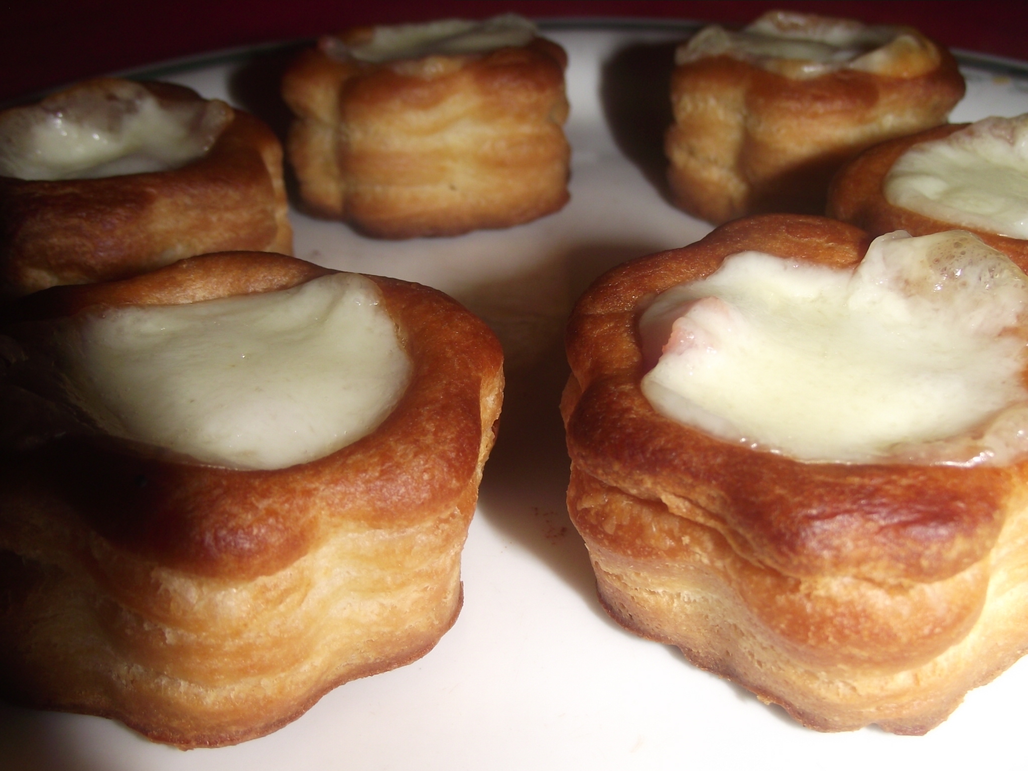 Vol-au-vent umplute-aperitiv cald