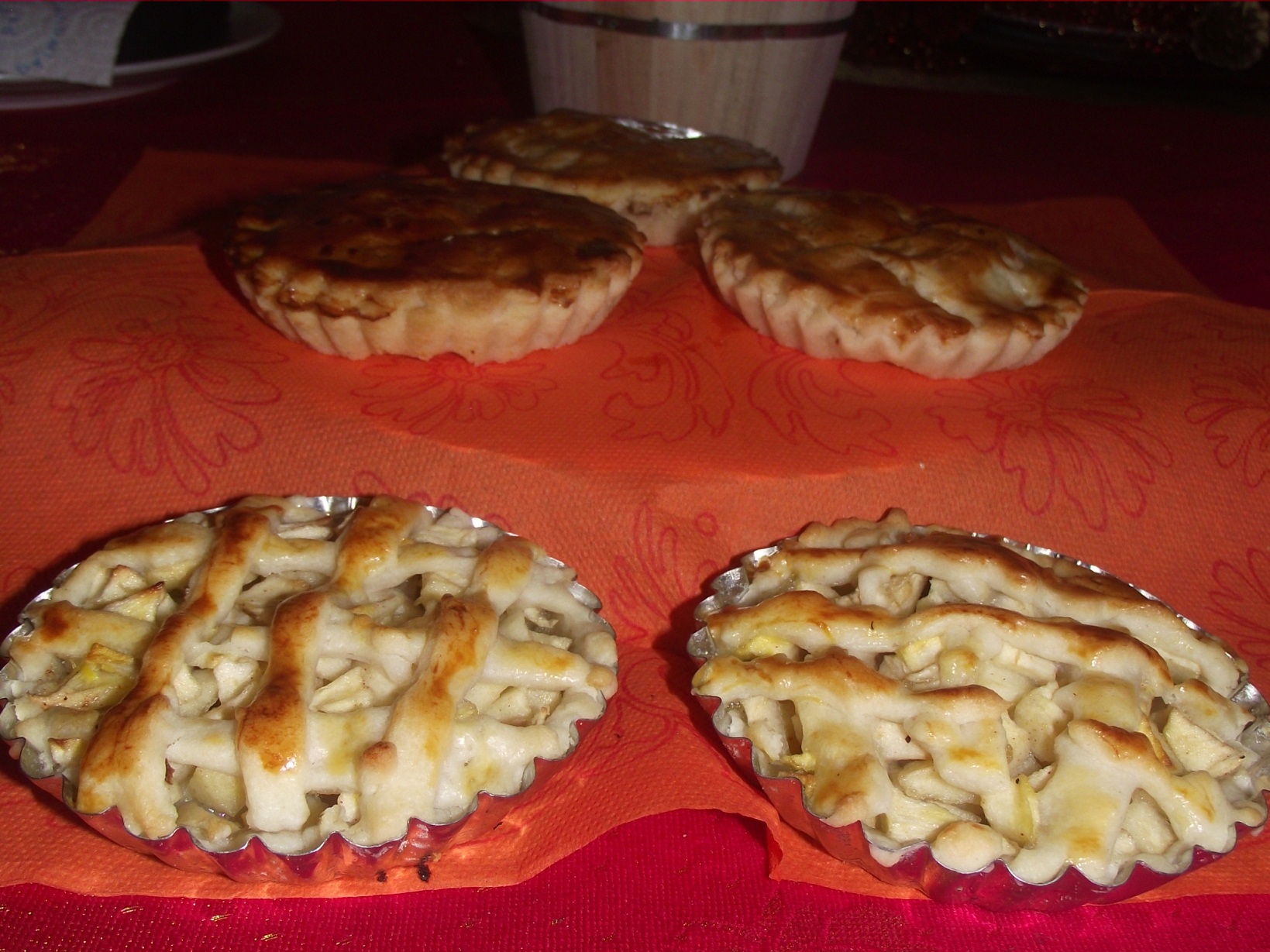 Mini-tarte cu mere