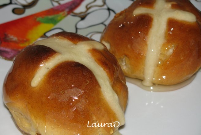 Hot cross buns