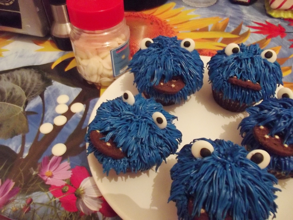 Cookie Monster Cupcakes