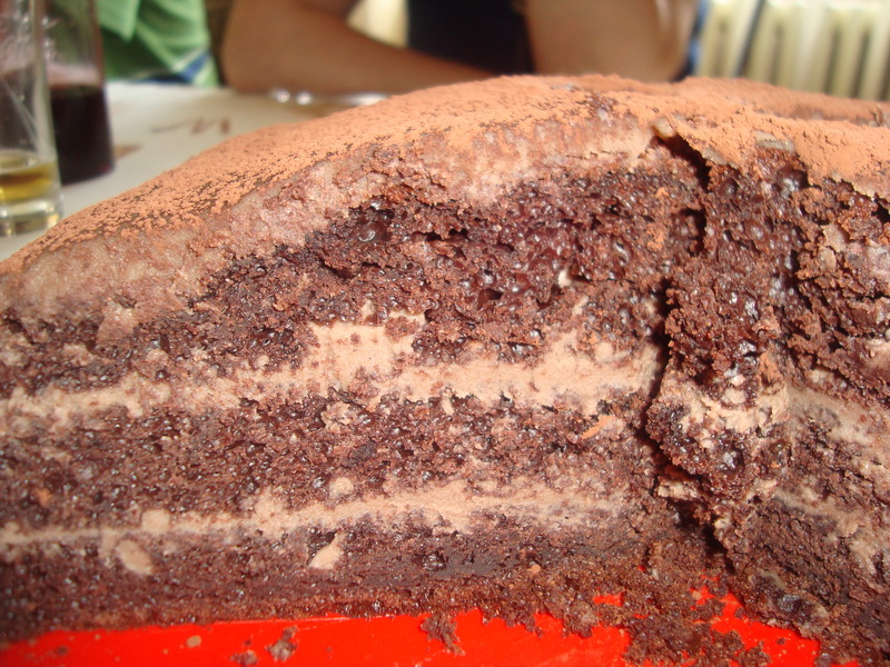 Tort cu crema de mascarpone si ciocolata