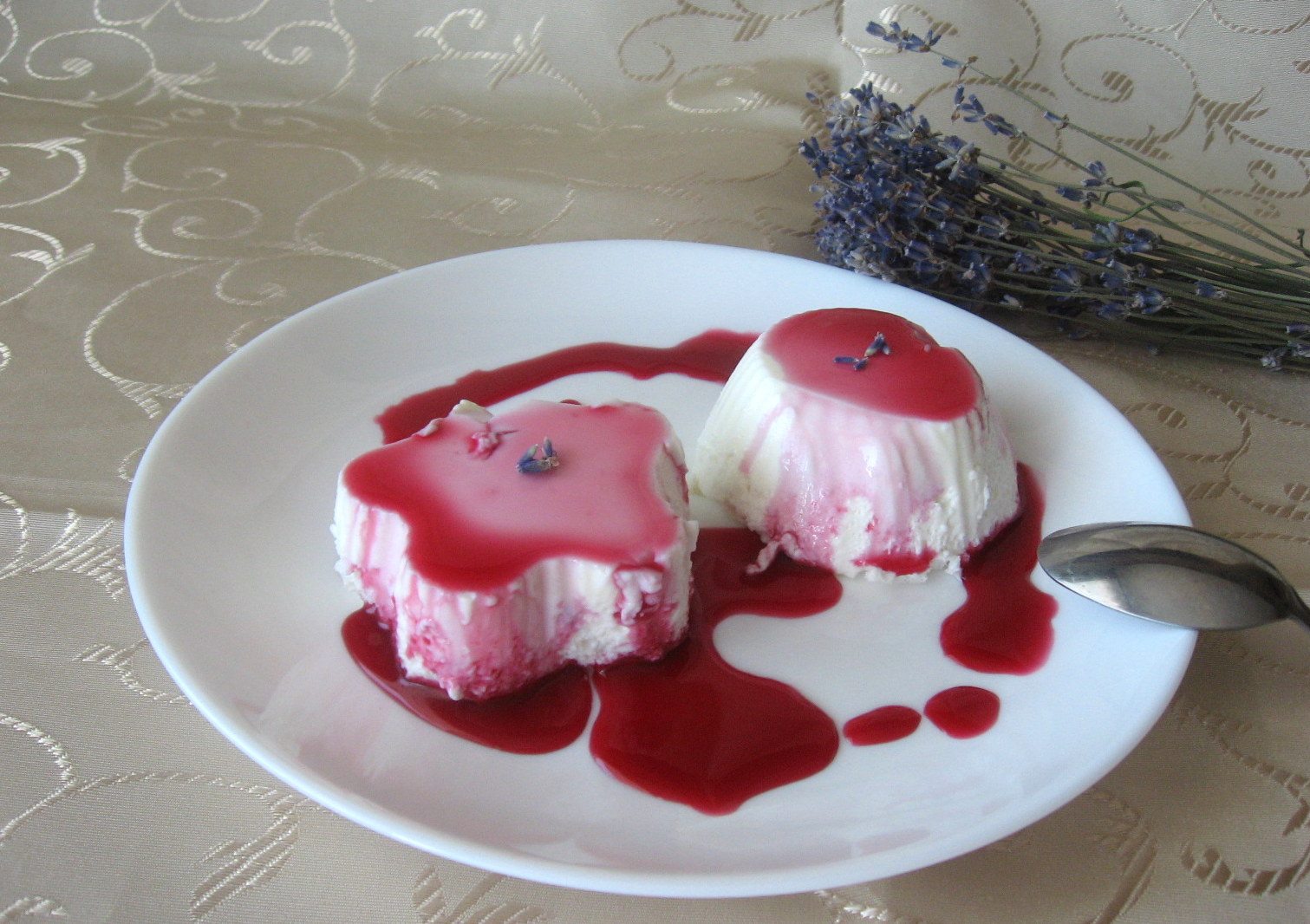 Panna cotta cu levantica