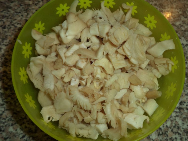 Ciorba de pleurotus cu hrisca si bors