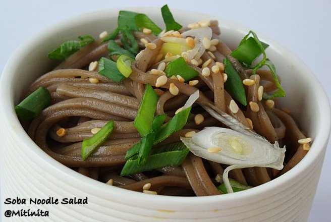 Salata de taitei soba