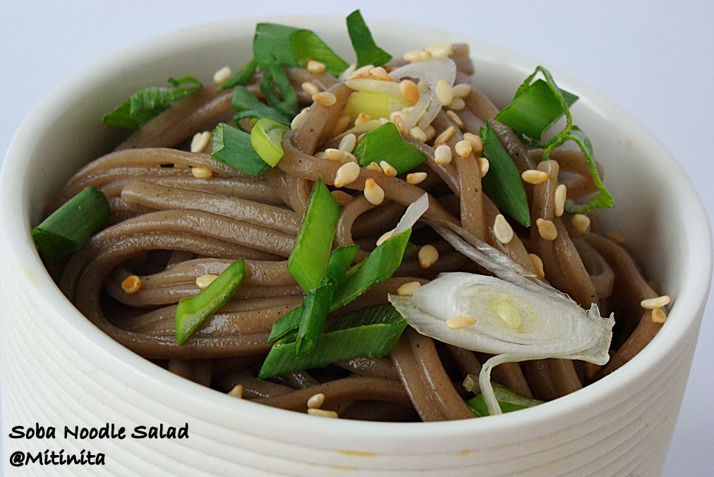 Salata de taitei soba