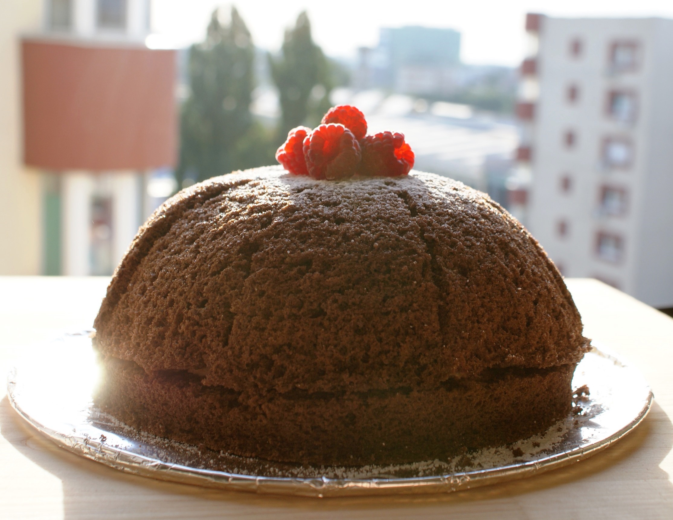 Prajitura cu zmeura si mousse caramel