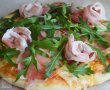 Pizza cu prosciutto crudo, rucola si parmezan-4