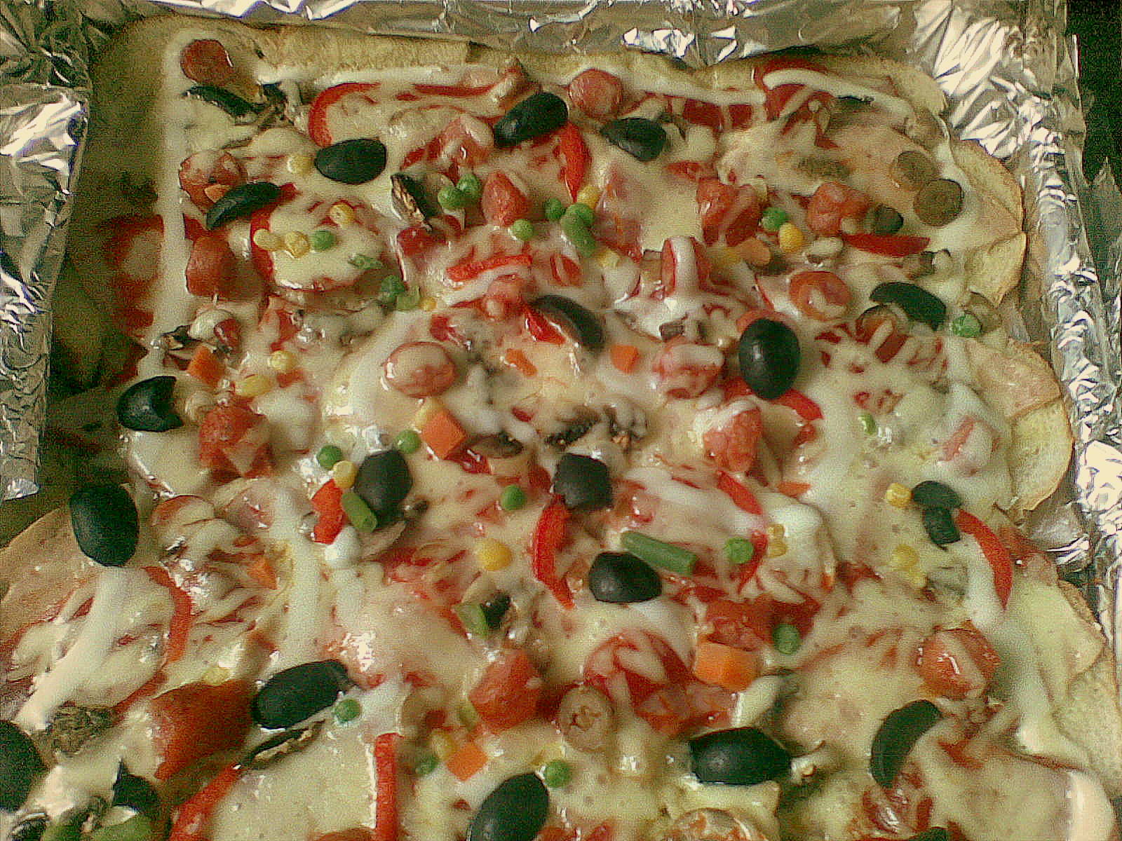 Pizza din felii de paine (2)