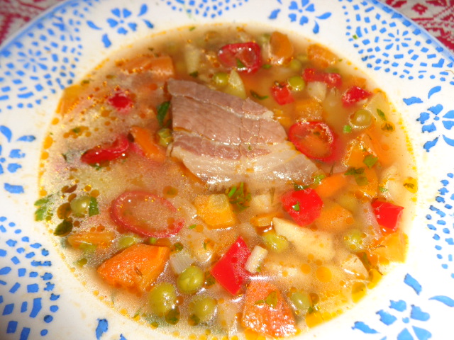 Ciorba cu legume si prosciutto