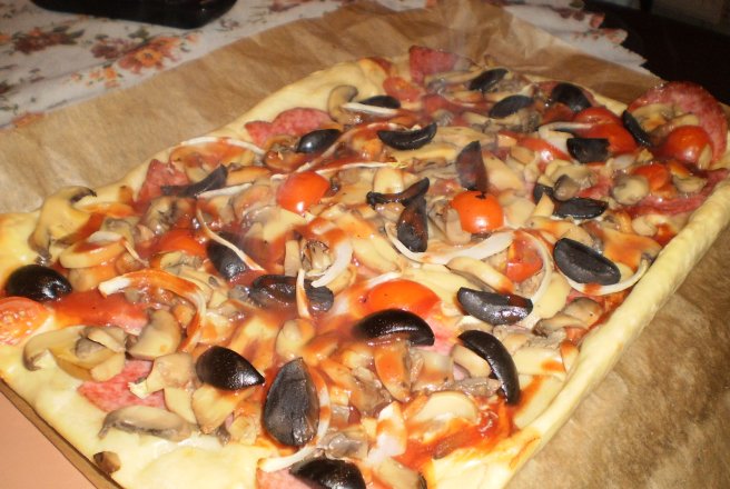 Pizza cu de toate